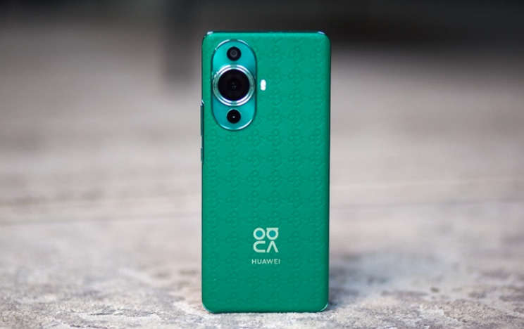 Обзор смартфона Huawei nova 11 Pro с корпусом из экокожи, двойной селфи-камерой и быстрой зарядкой