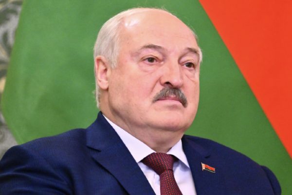 Президент РБ Лукашенко из-за травмы не смог принять участие в хоккейном матче своей команды