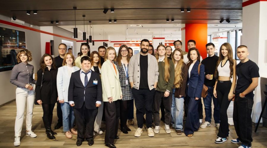 инфлюенсеры обсудили медиа-зависимость детей 1