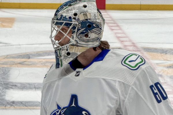 Никита Толопило выступит в составе «Ванкувера» в ближайшем матче НХЛ 