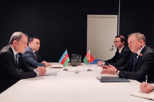 Премьер-министр Беларуси Турчин провел переговоры с президентом Азербайджана Алиевым