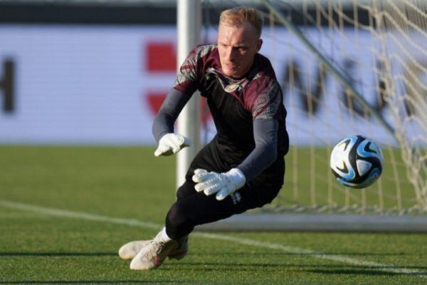 Голкипер сборной Беларуси рассказал о задачах на матчи с Казахстаном и Россией