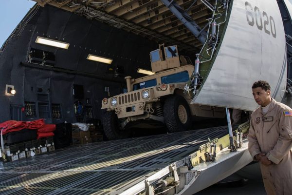 Европа приняла отказ американской стороны в возобновлении военных поставок для Киева 