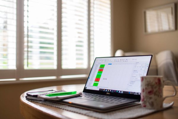 Рост экспорта услуг и замедление импорта улучшили сальдо внешней торговли Беларуси