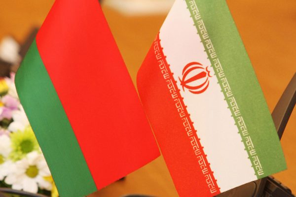 Иранский президент посетит Минск и Ереван с целью укрепления торговых связей