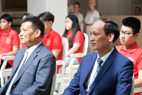 Дети раненых и погибших сотрудников МВД Вьетнама посетили Беларусь