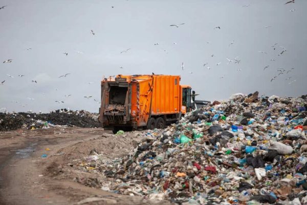 Услуги приема отходов на полигоне для физлиц не освобождены от НДС