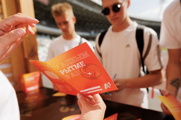 А1 подводит ESG‑итоги 2025 года: миллион минут добра, тысячи переработанных гаджетов, 5 лет «Инклюзивным кофейням»