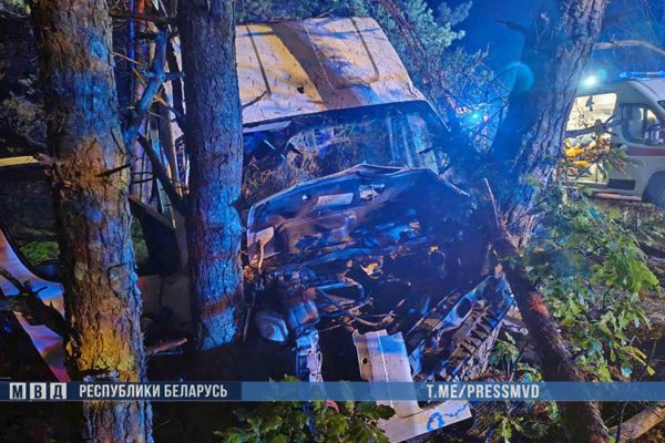 Медики оперативно оказали помощь пострадавшим в аварии под Минском