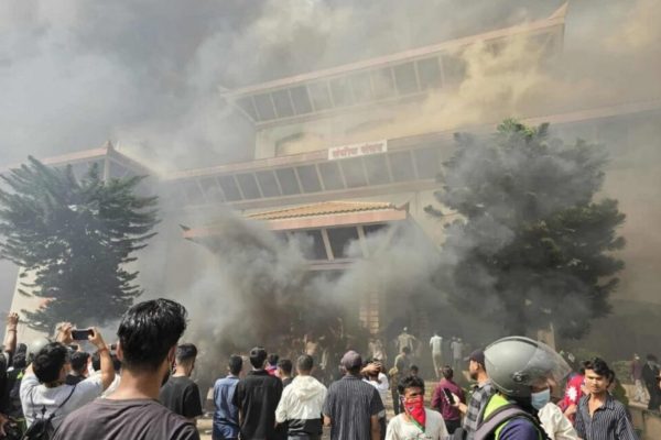 Посольство Беларуси дало рекомендации гражданам в Непале на фоне беспорядков