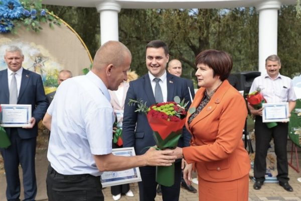 Педагогов-участников жатвы впервые чествовали в Минске