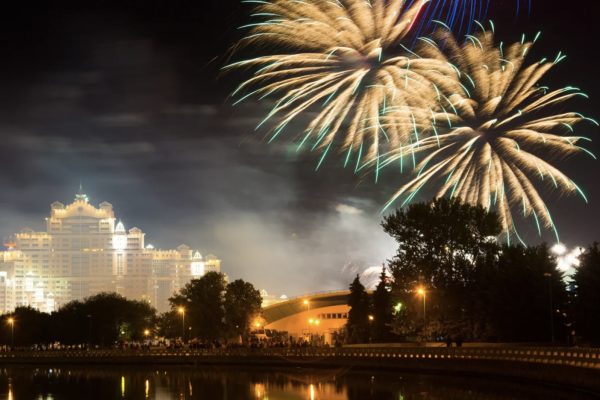 МАРТ приостановило работу двух интернет-магазинов пиротехники