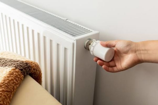 В Минске разрешили включать отопление в административных зданиях