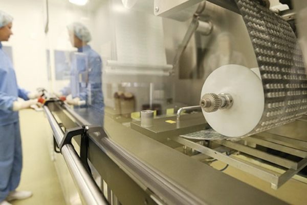 Президент Беларуси поздравил фармацевтов и микробиологов с профессиональным праздником