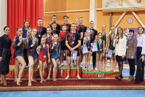 Белорусские акробаты стали лидерами международного турнира памяти Леонида Лившица