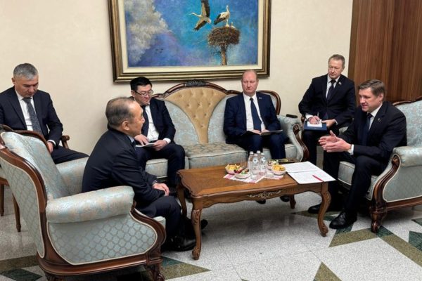 Дипломаты Беларуси и Кыргызстана провели встречу в Астане