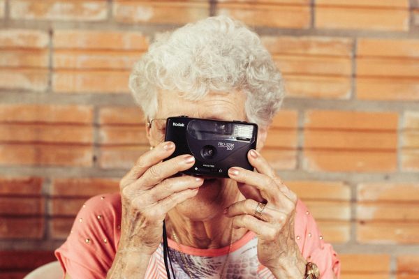 Более 100 тыс. пожилых людей получили помощь во время акции «От всей души»