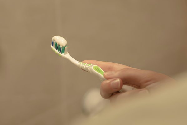 Стоматологи назвали основную меру по сохранению здоровья зубов у детей