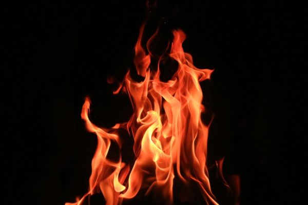 Спасатели напомнили о правилах безопасного отдыха на даче и у мангала